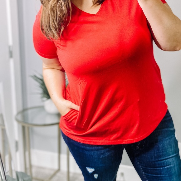 Solid Red Top with Pockets - Picture 3 of 3